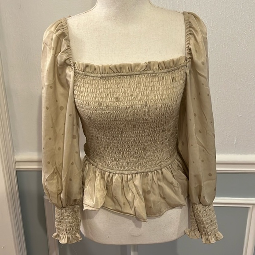 NWOT MINE BRAND TAN POLKA DOT PEPLUM BLOUSE - SIZE MEDIUM